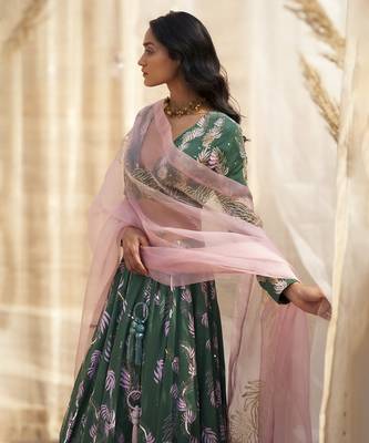 Green Base Floral Leaf Print Lehenga Set 3
