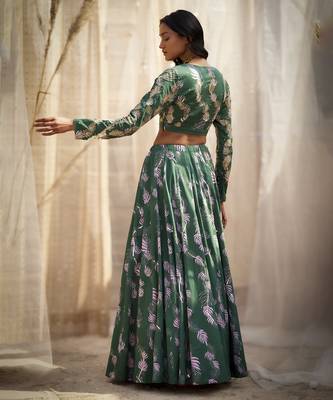 Green Base Floral Leaf Print Lehenga Set 4