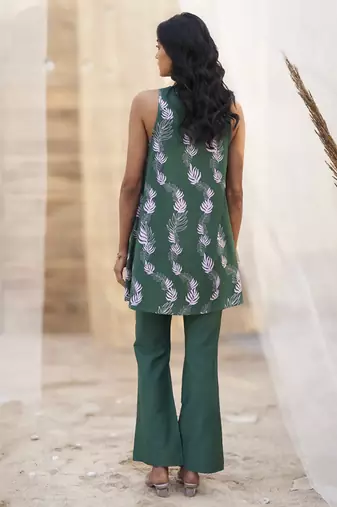 Green base floral leaf print co ord set