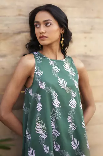 Green base floral leaf print co ord set