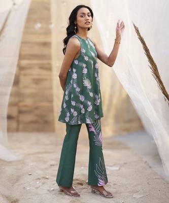 Green base floral leaf print co ord set 5