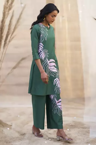 Green base floral leaf print co ord set