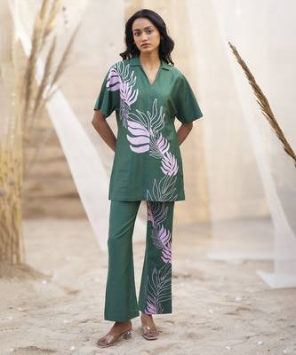 Green base floral leaf print co ord set 1