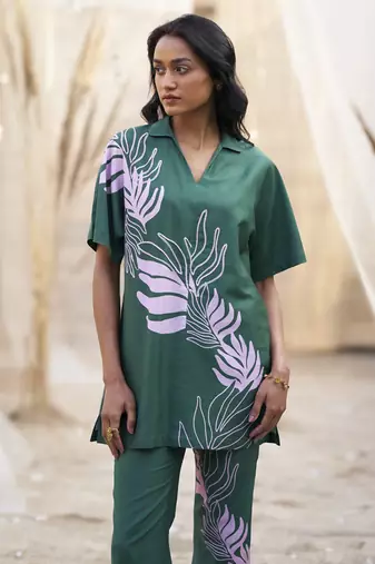 Green base floral leaf print co ord set
