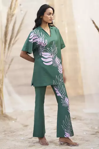 Green base floral leaf print co ord set