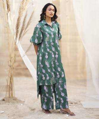 Green base floral leaf print co ord set 4