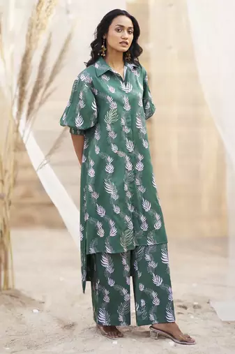 Green base floral leaf print co ord set