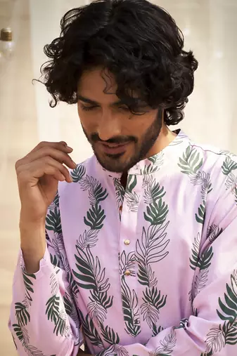 Pink base floral leaf print kurta set