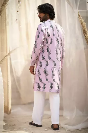 Pink base floral leaf print kurta set