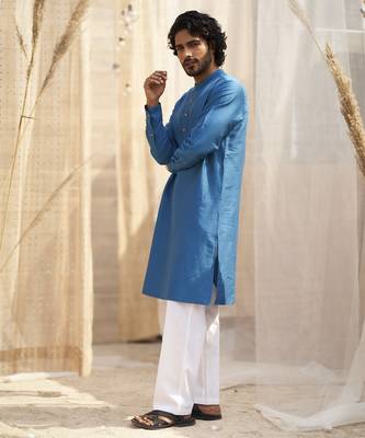 Deep blue base floral leaf print kurta set with jacket for Men 3