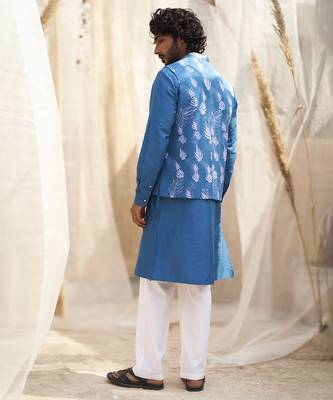 Deep blue base floral leaf print kurta set with jacket for Men 5