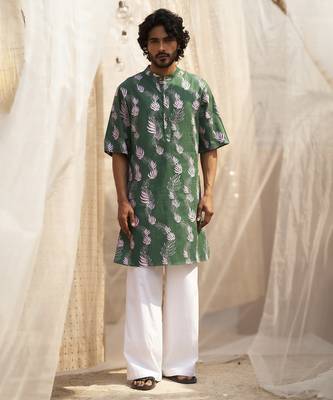 Green base floral leaf print kurta set for Men 1