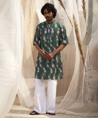 Green base floral leaf print kurta set for Men 3