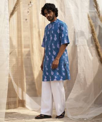 Deep blue base floral leaf print kurta set for Men 4