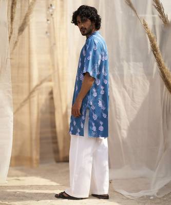 Deep blue base floral leaf print kurta set for Men 5