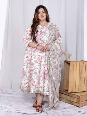 plus size light pink floral printed and anarkali kurta with dupatta 2