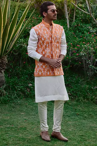 Sunset orange & off -white gohar bandi set