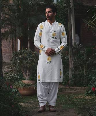 Off -white alwar hand painted kurta set 1