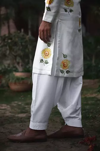 Off -white alwar hand painted kurta set