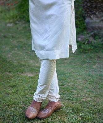 Ivory pleated kurta set 2