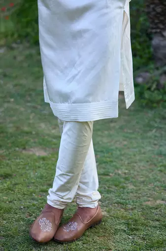 Ivory pleated kurta set