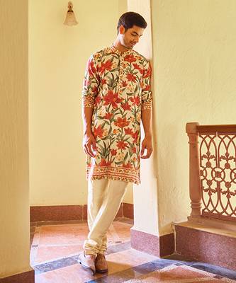 Cream akbari kurta set 4