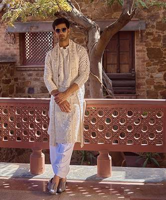 Off -white sheesh mahal kurta set 1