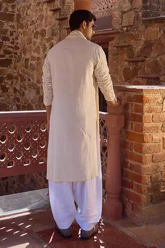 Off -white sheesh mahal kurta set