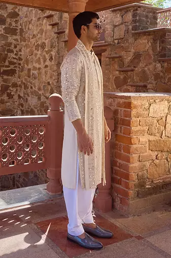 Off -white sheesh mahal kurta set
