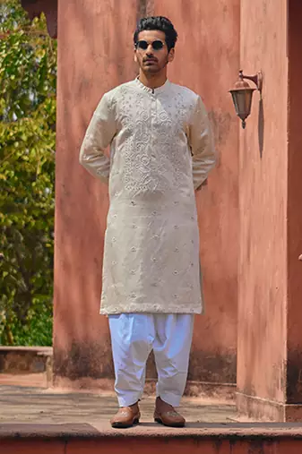 Ivory roopangarh kurta set