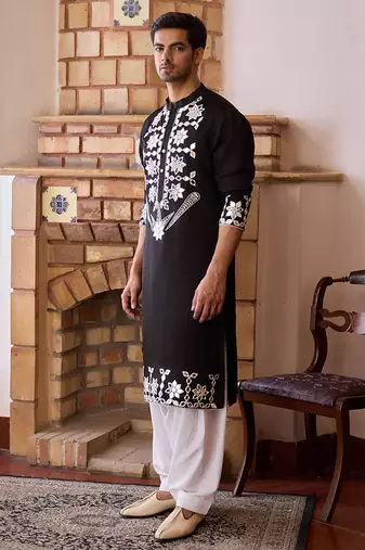 Black juna mahal kurta set