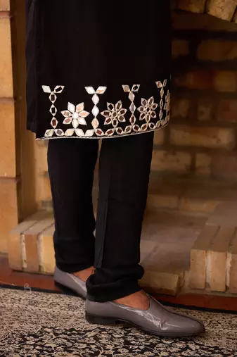Black juna mahal kurta set