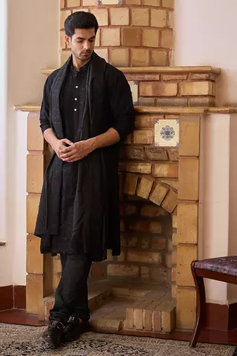 Black ranjit kurta set