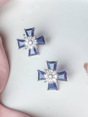 Elegant royal blue sliver plated studs 4