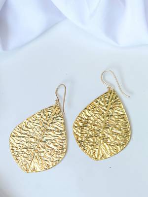 Handcrafted plain leaf hook earring 2