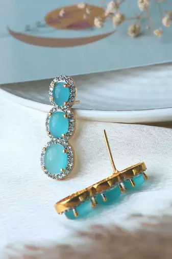 Aqua tri-stone casual studs