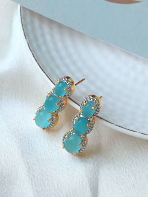 Aqua tri-stone casual studs 3