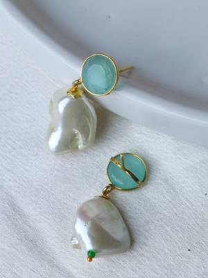 Simple aqua studs with natural drop 2
