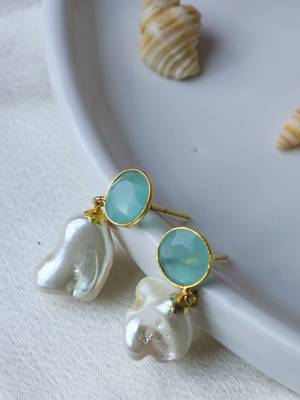 Simple aqua studs with natural drop 3