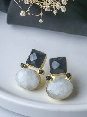 Natural b&w stone studs 1