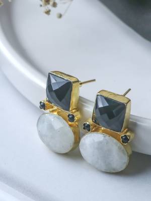 Natural b&w stone studs 3