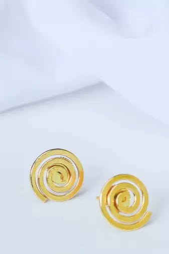Simple gold plated studs