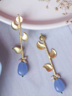 Western leaf cornflower blue earring 2