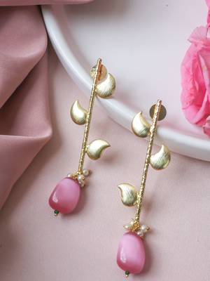 Western leaf pink earring 1