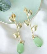 Western leaf pista earring