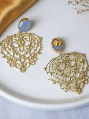 Handcrafted heart shape blue earring 2