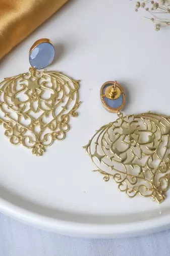 Handcrafted heart shape blue earring