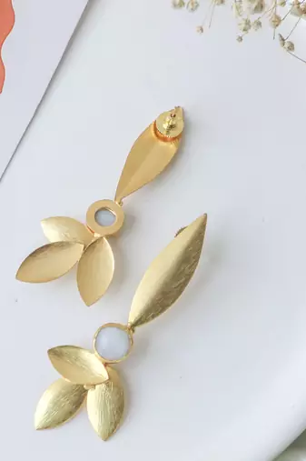 Western white leaf earring