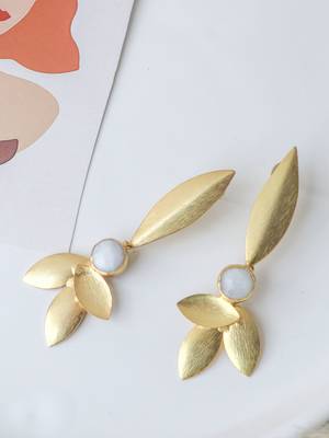 Western white leaf earring 3