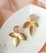 Delight pink leaf studs